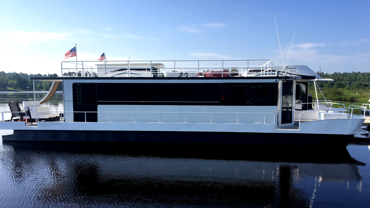 Lake Vermilion Houseboats
